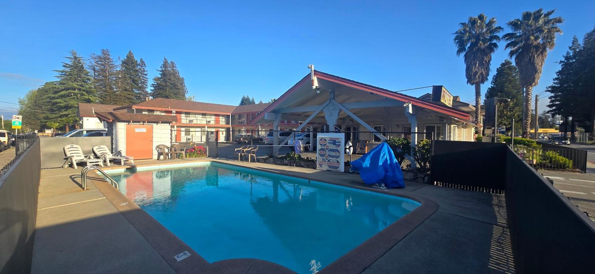 National 9 Motel Santa Cruz Exterior photo